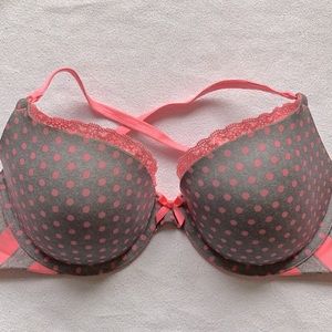 Victoria secret 32D